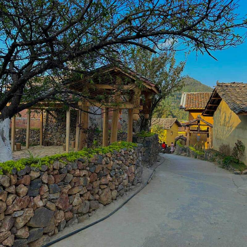 Lô Lô Chải Hà Giang – Khám phá ngôi làng cổ tích dưới chân cột cờ Lũng Cú